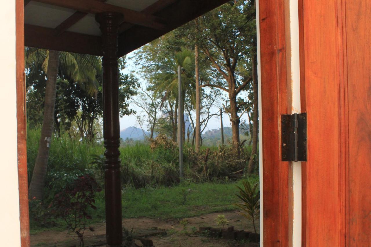 Sigiriya Hillside View Villa Екстер'єр фото